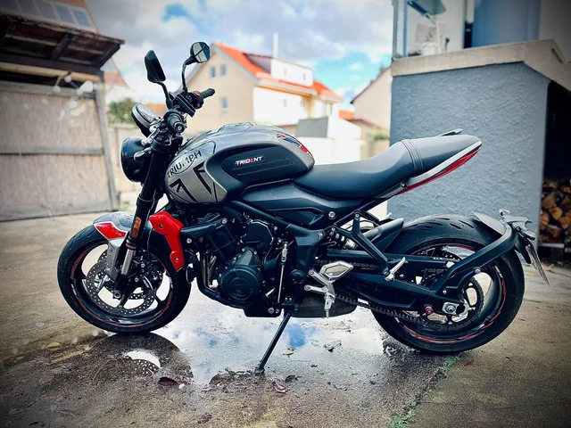triumph trident